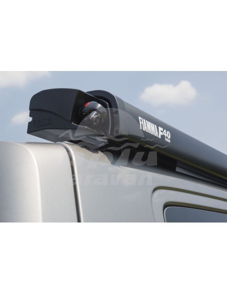 F40 VAN 270 DEEP BLACK