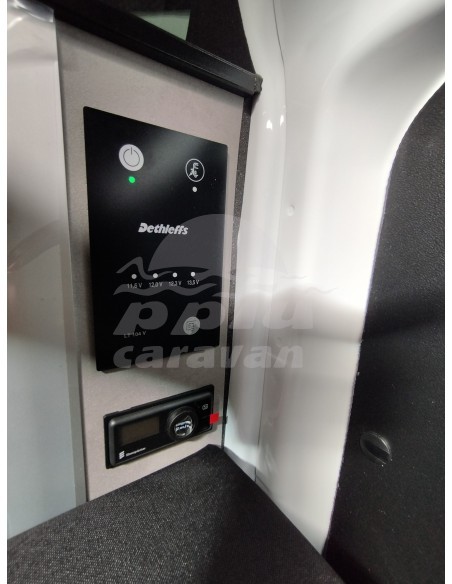 DETHLEFFS GLOBEVAN CAMP ONE